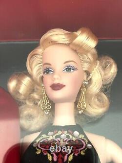 Poupée Barbie Blonde Édition Limitée 2001 Mattel 24636 du Théâtre Chinois de Mann