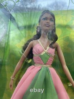 Poupée Barbie Édition Limitée 2008 de la Centenaire de la Sororité Alpha Kappa Alpha Inc.