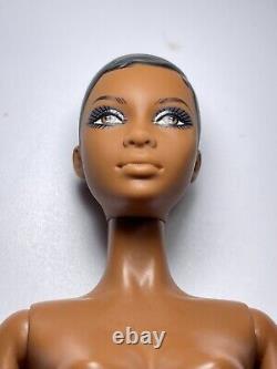 Poupée Barbie Jazz Diva Baby avec corps pivotant, modèle articulé et muse AA nue.