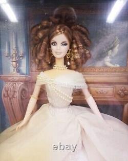 Poupée Barbie Lady Camille de la collection Portrait de 2002 MATTEL édition limitée B1235