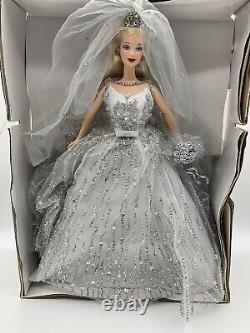 Poupée Barbie Mariée du Millénaire 1999 Édition Limitée Étiquette Platine Mattel 24505