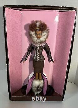 Poupée Barbie Mattel Byron Lars Trésor d'Afrique 2004 Nne, jamais sortie de sa boîte, magnifique.
