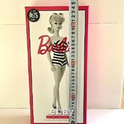 Poupée Barbie Mattel en édition limitée pour le 75e anniversaire avec maillot de bain doré signature