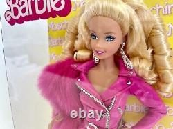Poupée Barbie Moschino Met Gala, menthe, boîte jamais ouverte. Voir les photos.