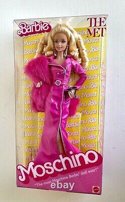 Poupée Barbie Moschino Met Gala, menthe, boîte jamais ouverte. Voir les photos.