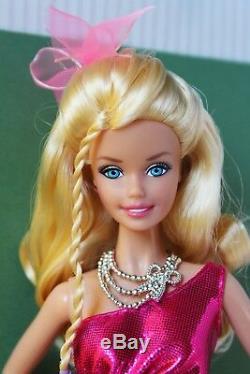 Poupée Barbie Moschino Platinum Blonde Modèle Muse Edition Limitée Rare Rare