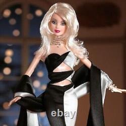 Poupée Barbie en édition limitée Noir et Blanc Barbie Collector's Club Exclusive 2002