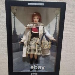 Poupée de collection Barbie Burberry Édition Limitée 2000 Mattel #29421 NRFB