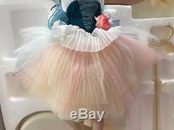 Prima Ballerina Plus Légère Que La Poupée Barbie En Porcelaine Air 2001 Édition Limitée