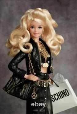 Rare Moschino Barbie Onf Seulement 2000 Dans Le Monde Entier Limited