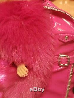 Rare Moschino Met Gala 2019 Poupée Barbie Limitée À 300 Pièces Nrfb Neuf