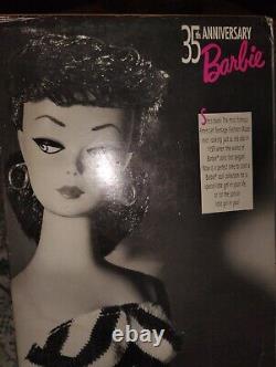 Rares, éditions limitées de Barbie de célébration vintage avec des erreurs d'impression.