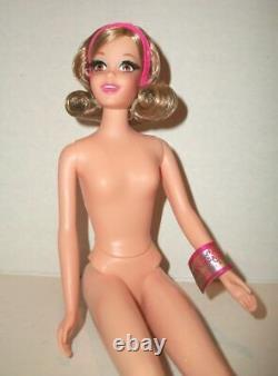 Reproduction de la poupée vintage 'Cousine Francie' amie de Barbie, Becky uniquement par Mattel, rare !