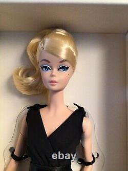 Robe Noire Classique Silkstone Limited Barbie