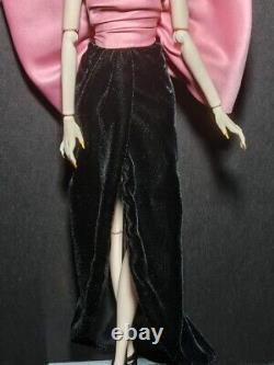 Robe de soirée Barbie Yves Saint Laurent Platinum Label, édition limitée MODE UNIQUEMENT