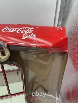 Super cadeau! BARBIE & KEN Coca-Cola Soda Fountain Mattel 2000 Ltd Ed Avec Barbie