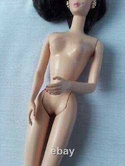 Une vie de mannequin : Poupée Barbie Silkstone nue, édition limitée 2002