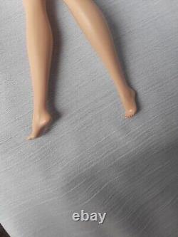 Une vie de mannequin : Poupée Barbie Silkstone nue, édition limitée 2002