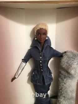 Vintage Barbie Indigo Obsession Doll Limited Edition Par Byron Lars 2000